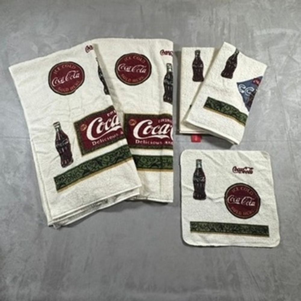 Coca-Cola Towel Set Vintage Logo Bottle Graphic OS Cream